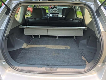2013 Toyota Prius v Five – miniatura 14