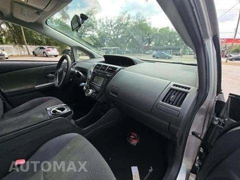 2013 Toyota Prius v Three – miniatura 20