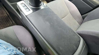 2013 Toyota Prius v Three – miniatura 23