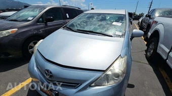 2013 Toyota Prius v Three – miniatura 28