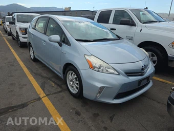 2013 Toyota Prius v Three – miniatura 3