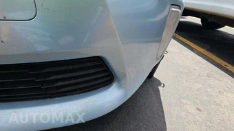 2013 Toyota Prius v Three – miniatura 38