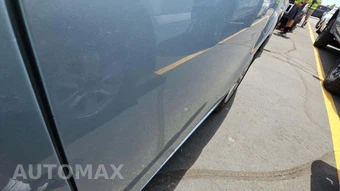 2013 Toyota Prius v Three – miniatura 40