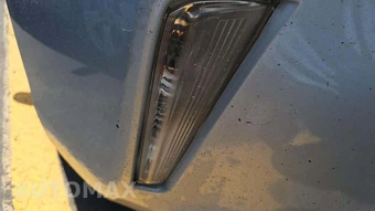 2013 Toyota Prius v Three – miniatura 42