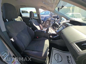2013 Toyota Prius v Three – miniatura 18