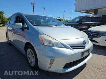 2013 Toyota Prius v Three – miniatura 4