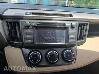 2013 Toyota RAV4 LE – miniatura 11