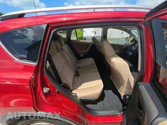 2013 Toyota RAV4 LE – miniatura 17