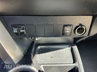 2013 Toyota RAV4 LE – miniatura 23