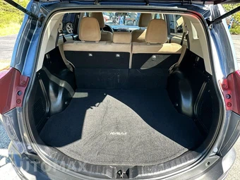 2013 Toyota RAV4 LE – miniatura 28