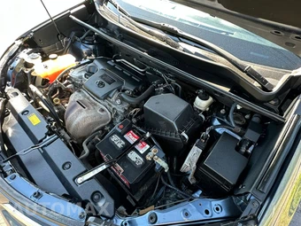 2013 Toyota RAV4 LE – miniatura 38