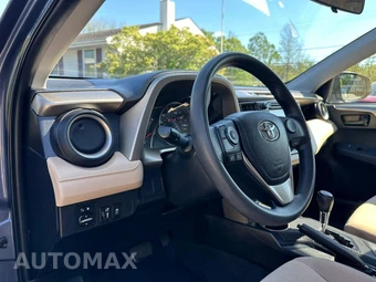 2013 Toyota RAV4 LE – miniatura 9