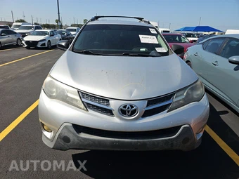 2013 Toyota RAV4 LE - miniatura 2