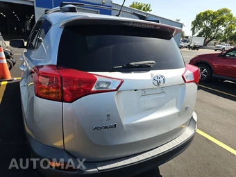 2013 Toyota RAV4 LE - miniatura 5