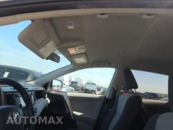 2013 Toyota RAV4 LE – miniatura 17