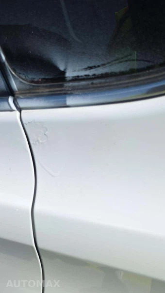 2013 Toyota RAV4 LE – miniatura 32