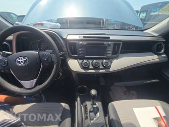 2013 Toyota RAV4 LE – miniatura 11