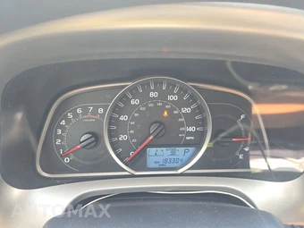 2013 Toyota RAV4 LE – miniatura 12