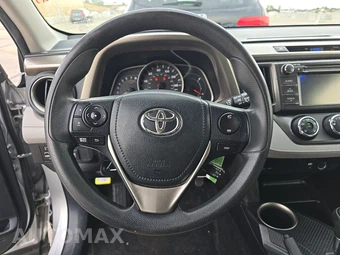 2013 Toyota RAV4 LE – miniatura 10