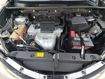 2013 Toyota RAV4 LE – miniatura 15