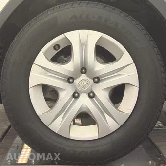 2013 Toyota RAV4 LE – miniatura 36