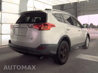 2013 Toyota RAV4 LE – miniatura 4
