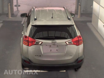 2013 Toyota RAV4 LE – miniatura 5