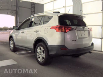 2013 Toyota RAV4 LE – miniatura 6