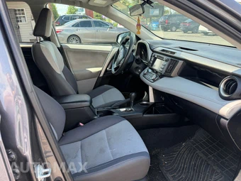 2013 Toyota RAV4 XLE - miniatura 16