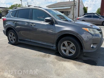 2013 Toyota RAV4 XLE - miniatura 6