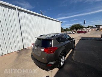 2013 Toyota RAV4 XLE - miniatura 14