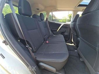 2013 Toyota RAV4 XLE – miniatura 16