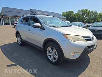 2013 Toyota RAV4 XLE – miniatura 4