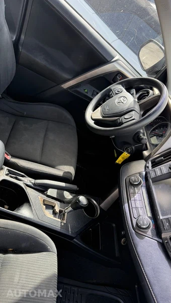 2013 Toyota RAV4 XLE - miniatura 6