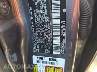 2013 Toyota Sequoia Limited – miniatura 18