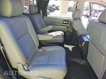 2013 Toyota Sequoia Limited – miniatura 17