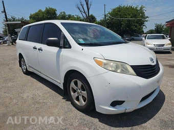 2013 Toyota Sienna L 7-Passenger 119.3" WB – miniatura 2