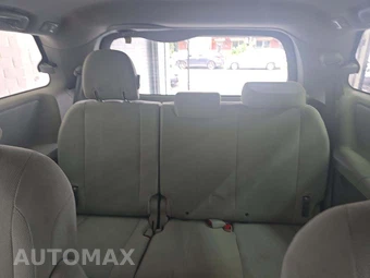 2013 Toyota Sienna L 7-Passenger 119.3" WB - miniatura 14