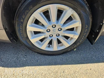 2013 Toyota Sienna LE 7-Passenger 119.3" WB - miniatura 11