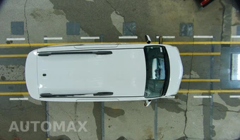 2013 Toyota Sienna LE 8-Passenger 119.3" WB - miniatura 16