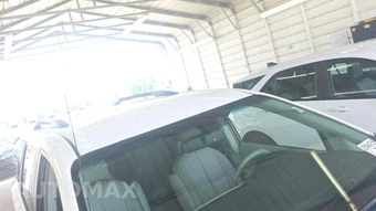 2013 Toyota Sienna LE 8-Passenger 119.3" WB - miniatura 20