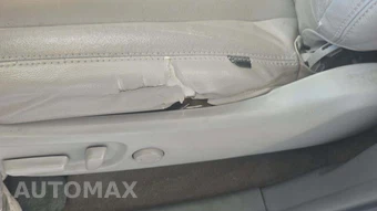 2013 Toyota Sienna LE 8-Passenger 119.3" WB - miniatura 26