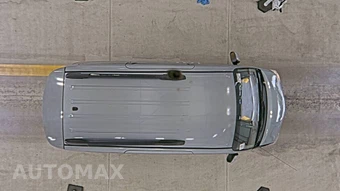 2013 Toyota Sienna LE 8-Passenger 119.3" WB - miniatura 21