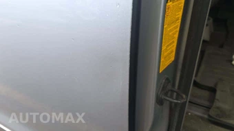 2013 Toyota Sienna LE 8-Passenger 119.3" WB - miniatura 25