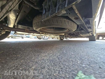 2013 Toyota Sienna LE 8-Passenger 119.3" WB - miniatura 18