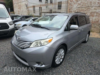 2013 Toyota Sienna Limited 7-Passenger 119.3" WB
