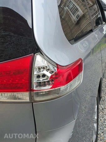 2013 Toyota Sienna Limited 7-Passenger 119.3" WB - miniatura 36