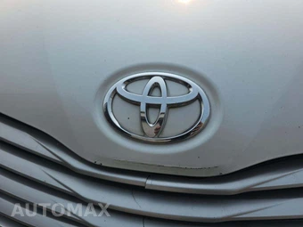 2013 Toyota Sienna Limited 7-Passenger 119.3" WB - miniatura 24