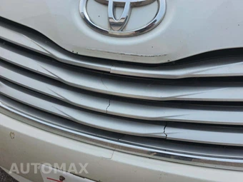 2013 Toyota Sienna Limited 7-Passenger 119.3" WB - miniatura 25