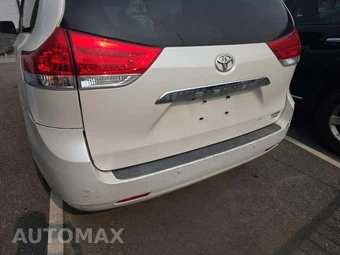 2013 Toyota Sienna Limited 7-Passenger 119.3" WB - miniatura 29